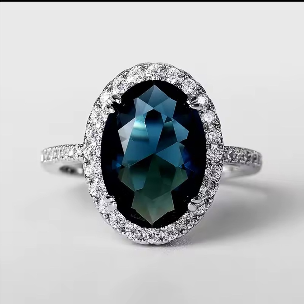 Clearance! NEW SILVER OVAL OCEAN LONDON BLUE SIMULATED DIAMOND RING 8 - Picture 5 of 5
